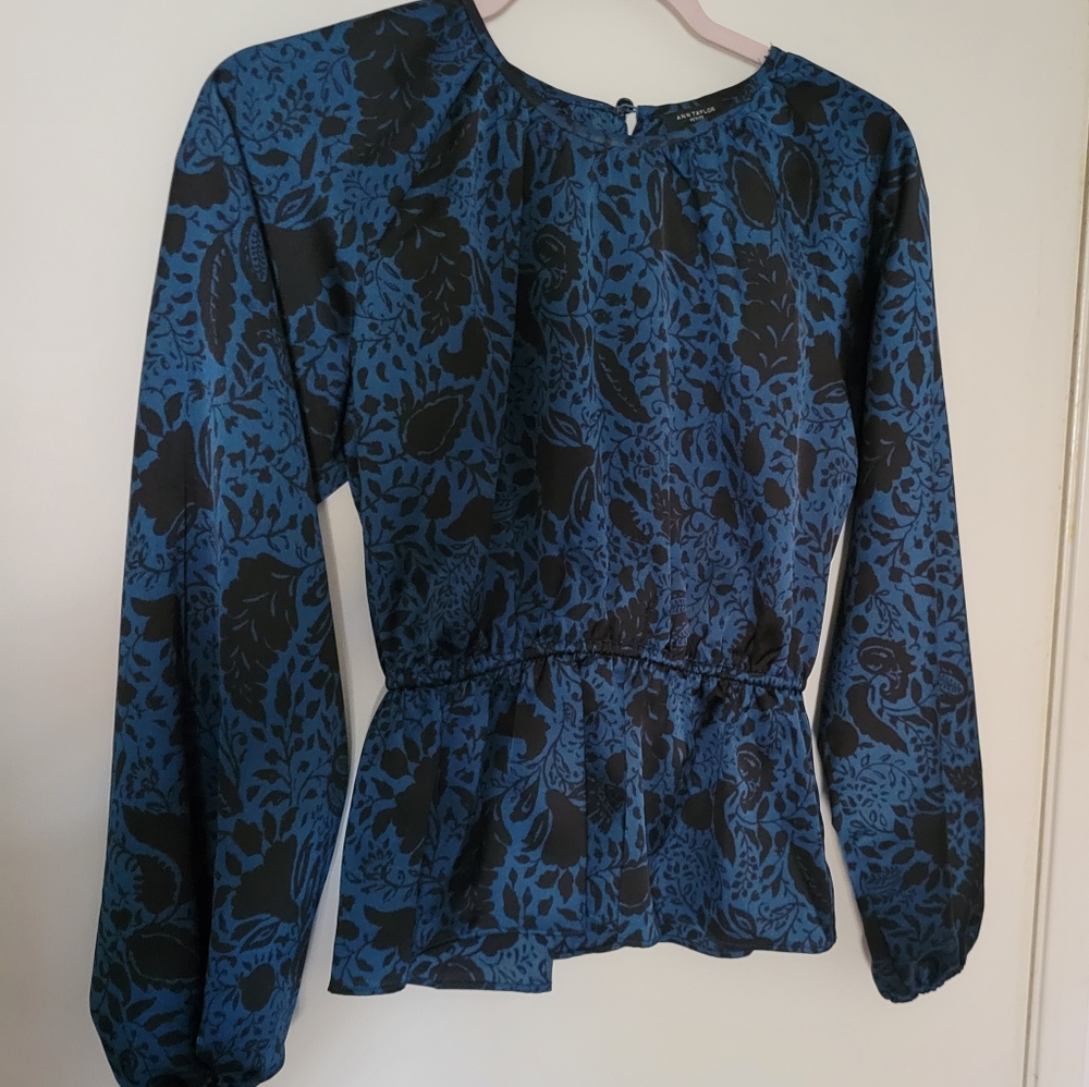 Ann Taylor blouse in teal blue puffy long sleeves NWT PETITE XXSP